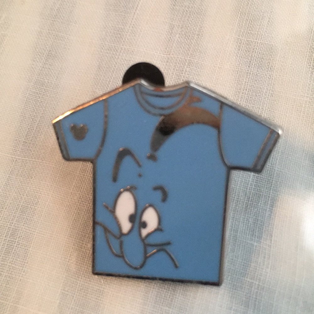 Disney pin